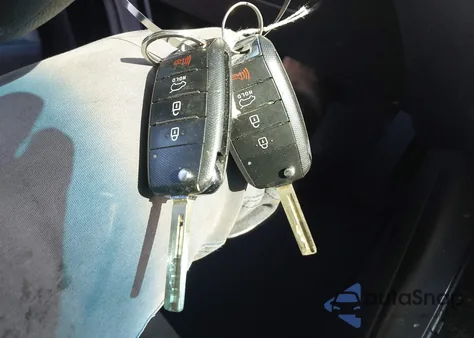 2019 Kia Sorento 2.4L Lx from USA, damaged, VIN 5XYPG4A39KG554094